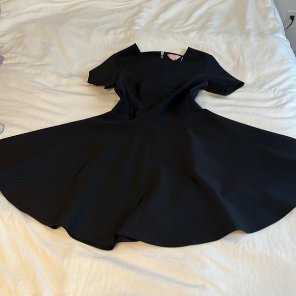 Ted Baker size 2 or xs black skater scuba dress (like new condition) - Picture 10 of 11